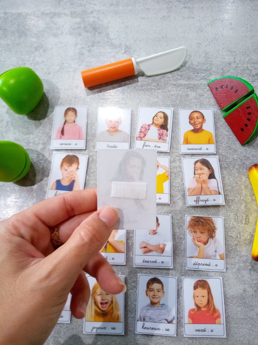 16 pictogrammes émotions enfant – PECS / Makaton CAA – gestion émotions Montessori – TSA non verbal