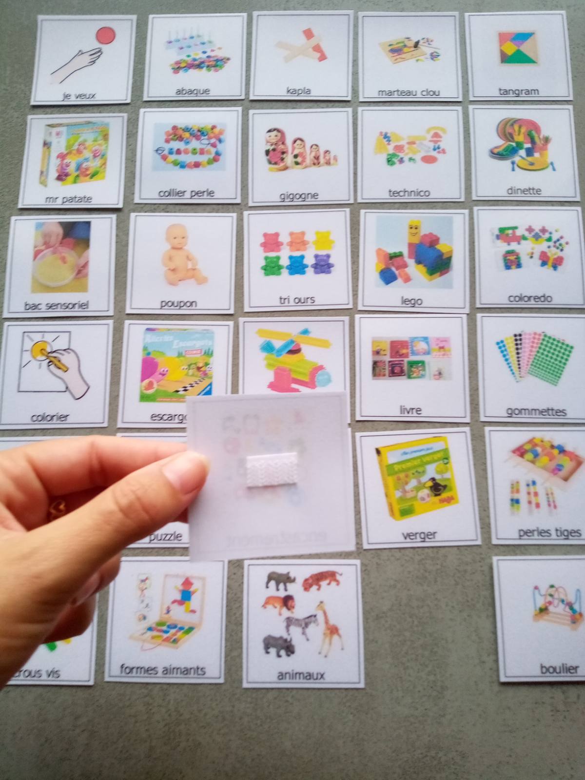 30 pictogrammes jeux et activités enfant – PECS / Makaton CAA – choix loisirs Montessori – communication TSA non verbal