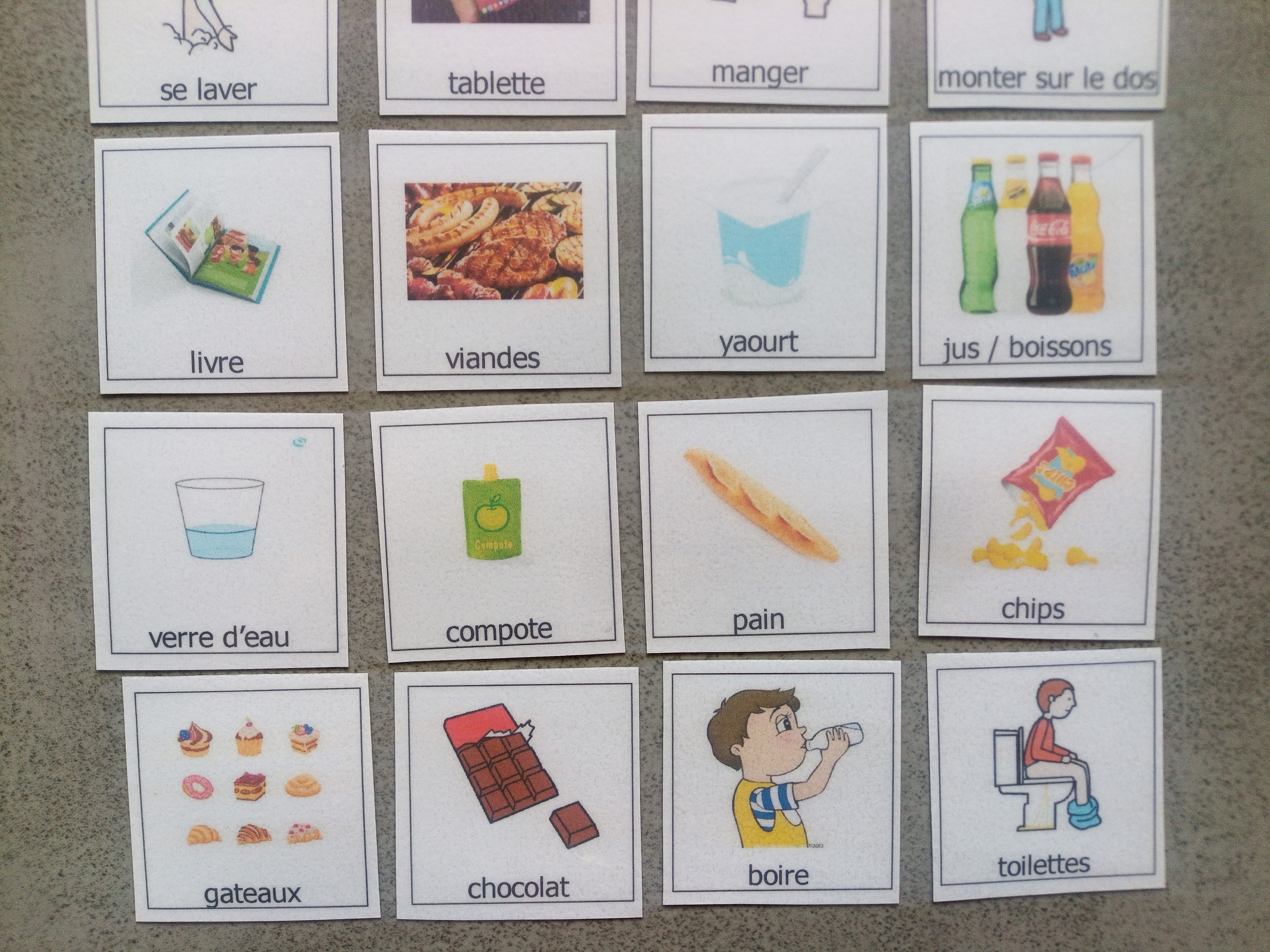 lot 24 pictogrammes communication quotidien pecs caa makaton