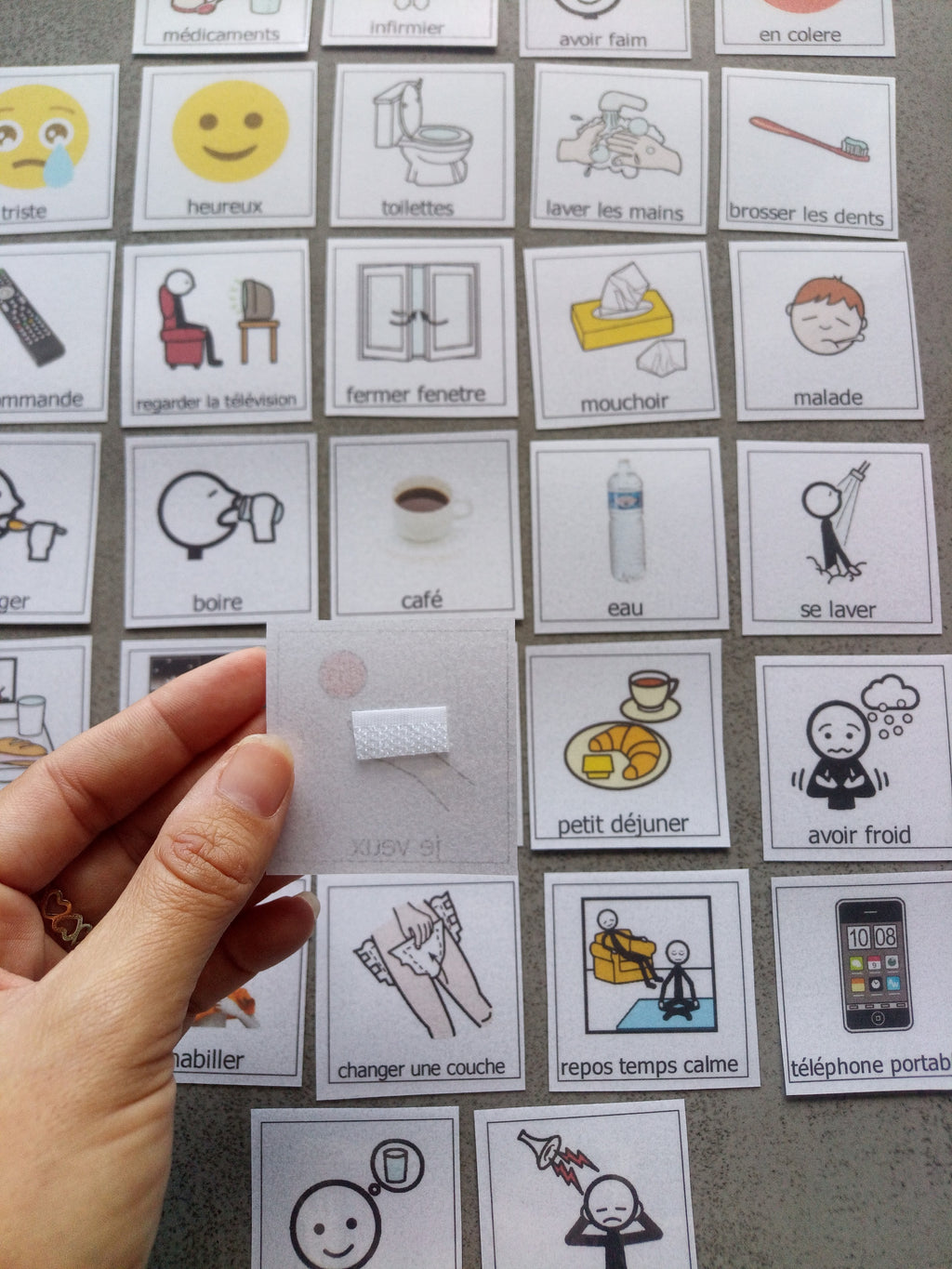 32 pictogrammes communication hospitalisation – PECS / Makaton CAA – patient non verbal TSA AVC Alzheimer – besoins soins